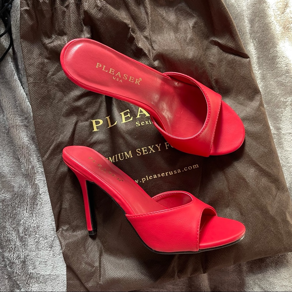 Red pleaser mules heels 6